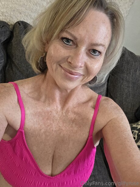 Gilfyrose pornstar free gallery