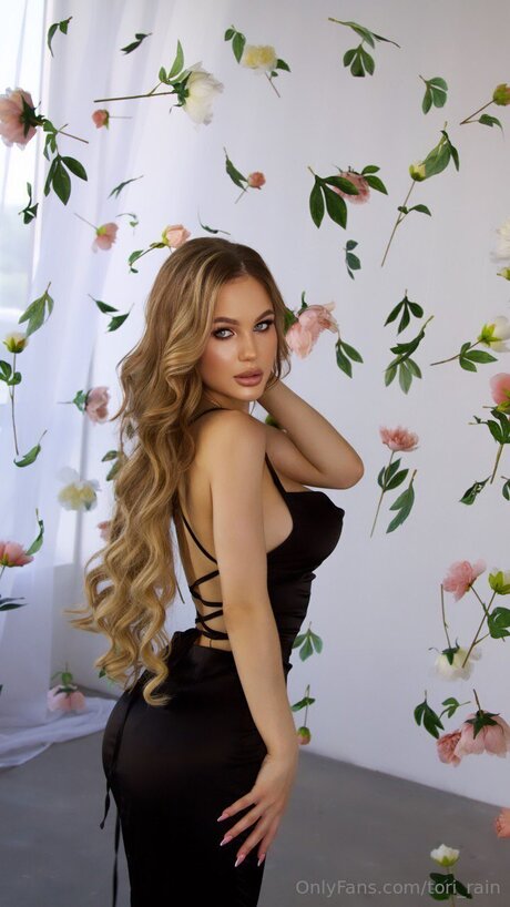 Tori Rain nude star photos