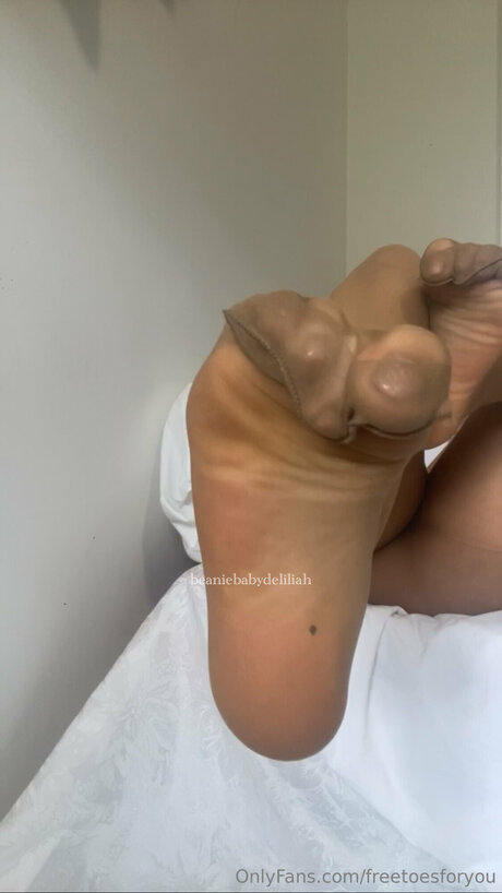 Freetoesforyou nudes star pics