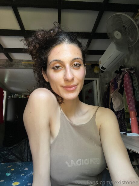 Rexistonee nude actress archive