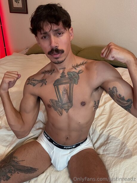 Justinreadz perfect model pic