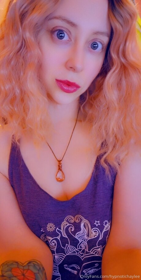 Goddesshaylee star top img