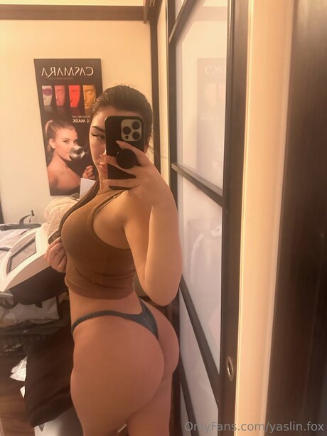 Yaslin Fox xxx actress pictures