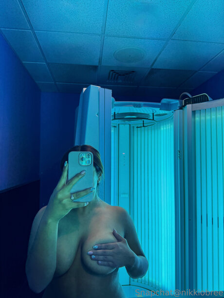 Mexxxicanbarbieee pornstar nude image