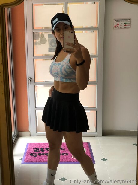 Valeryn69cb model sexy images