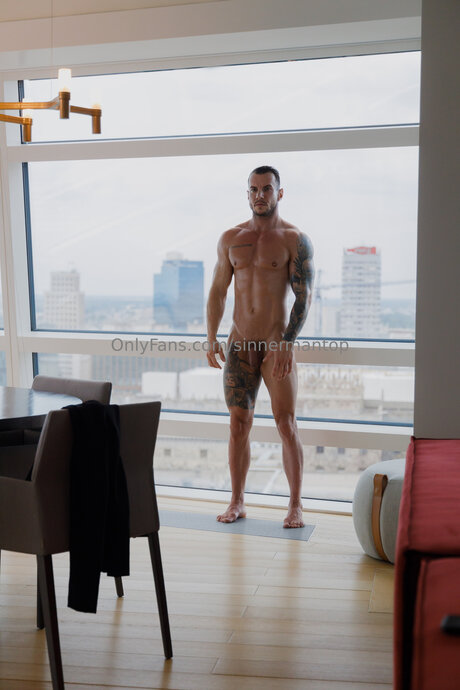 Sinnermantop model nudes pic