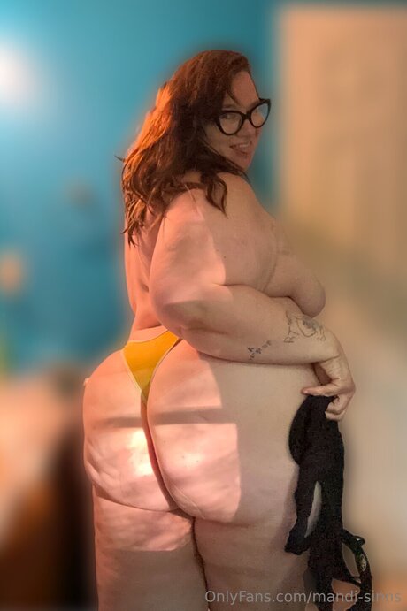 Mandi Sinns sex model pic