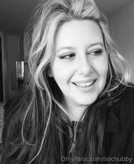 Sochubby pornstar exclusive images