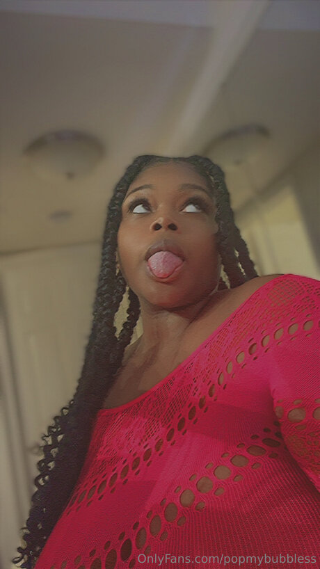 Popmybubbless star nude pic