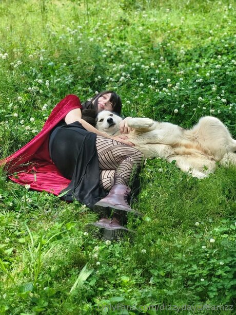 Dizzydaydreamzz pornstar erotic image