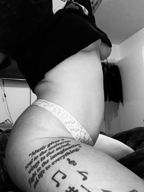 Stonersugarbuns pornographic actress pictures