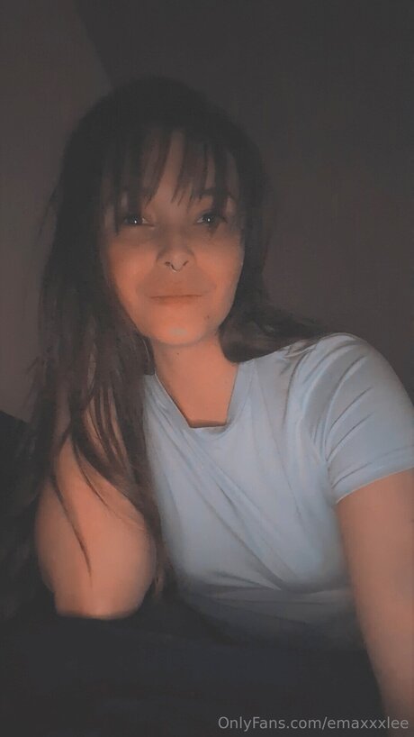 Emaxxxlee star sexy archive