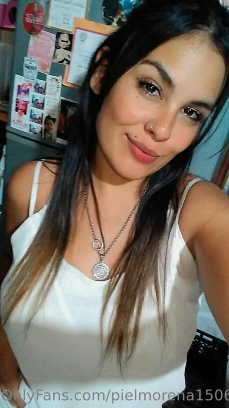 Pielmorena1506 porn actress pictures