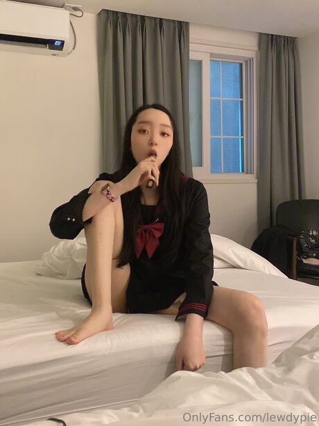 asian gilf onlyfans free sex pic