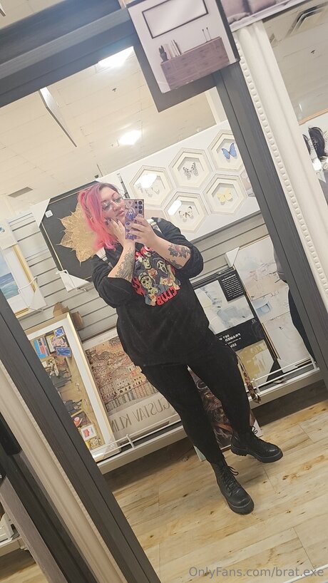 Bigtiddygothmommyuwu pornstar top galleries