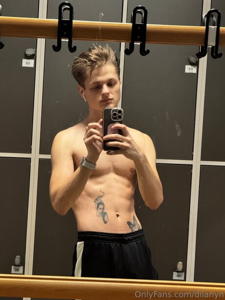 Dilanyn nude model gallery