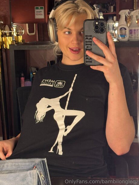 Bambilonglegz hd pornstar gallery