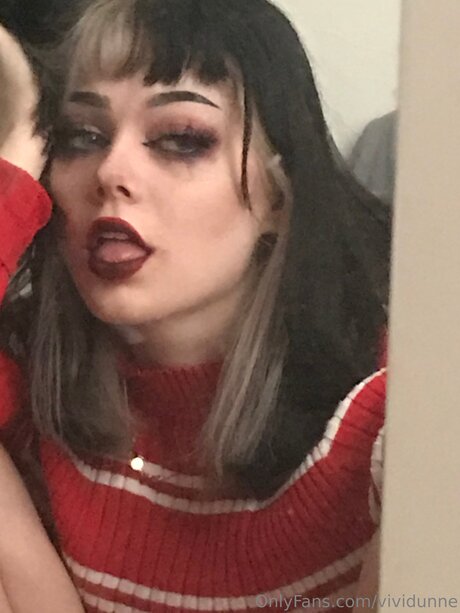 Vividunne model nudes gallery
