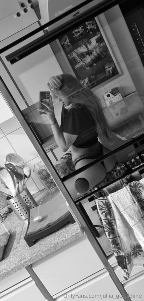 Juliia Geraldiine model naked archive