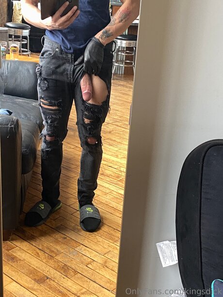 Kingsdick model naked photos