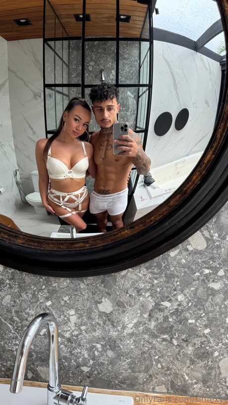 Simexyt star nudes photo