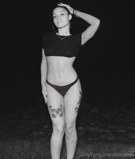 Jizzyjasi sex star photo