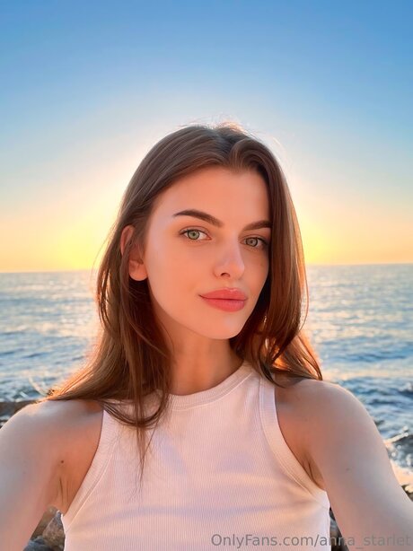 Anna Starlet porn model galleries