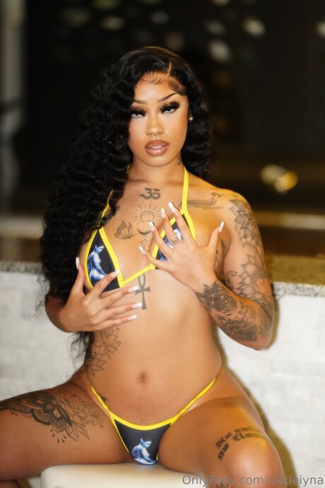 Xxxleiyna star porn gallery