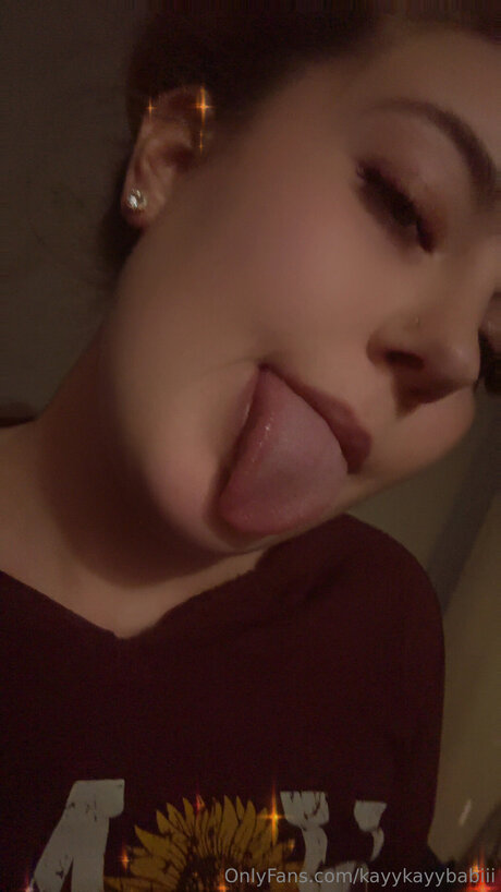 Kayykayybabiii high quality pornstar images