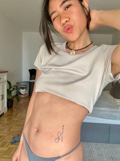 Alpsyyy nude star image