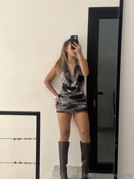 Lilylolyonly pornstar nudes galleries