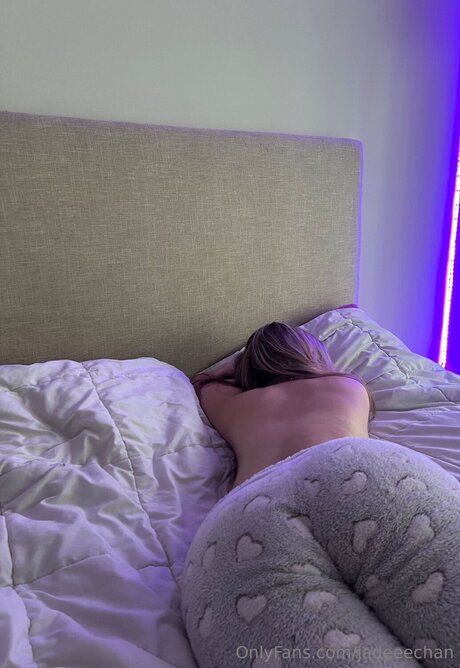 Jadeeechan model xxx picture