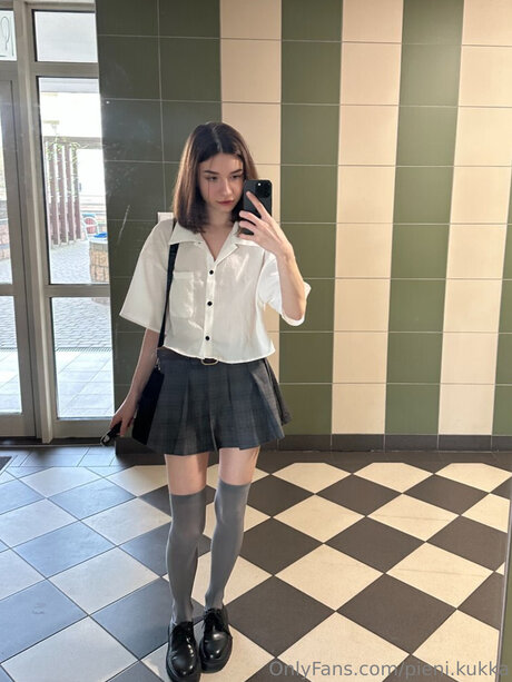 Pieni Minna model sex pictures