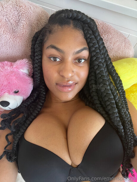 Emorisplashh pornstar adult image