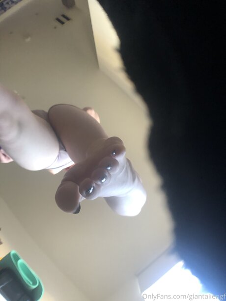 Giantaliengf high quality pornstar picture