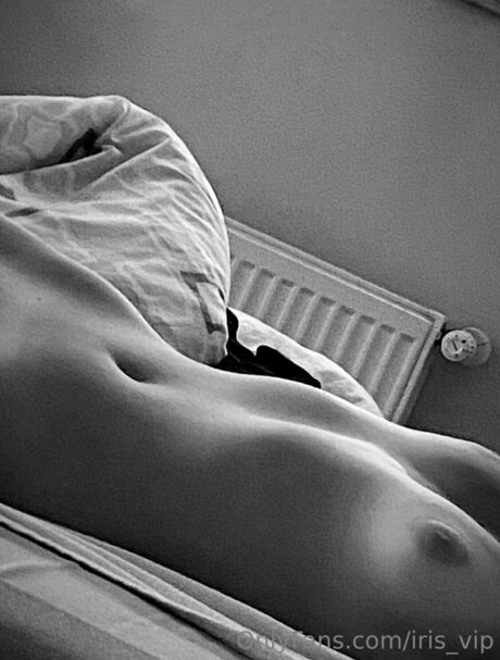 Iris Vip sexy pornstar images