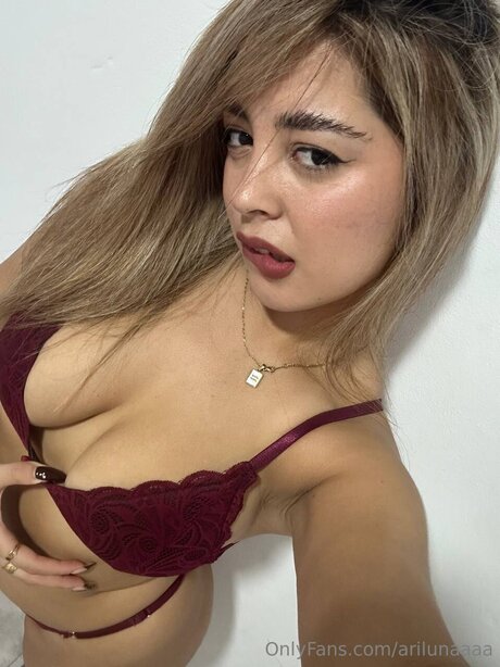 Arilunaaaa star erotic galleries