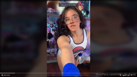 Nikki Dq Basic erotic star gallery