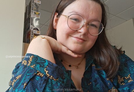 Urprincessamara hot model pics