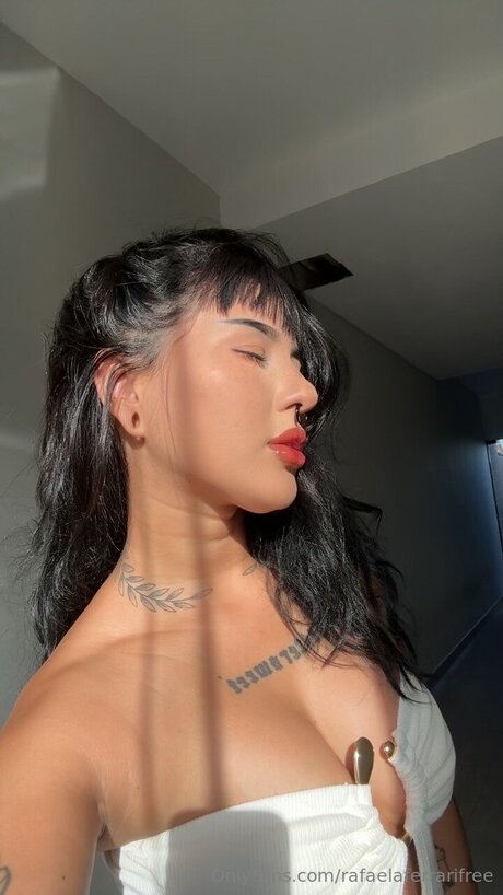 Rafaelaferrarifree nudes star pic