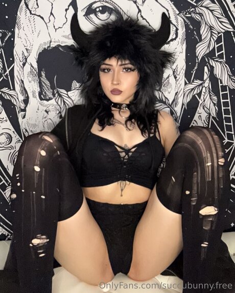 Succubunny Free perfect star image