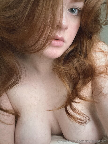 Nylanattirri pornstar naked pic