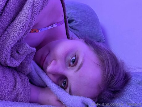 Liv Freeport model pornographic photo