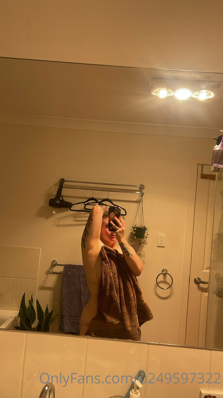 U249597322 art star pic