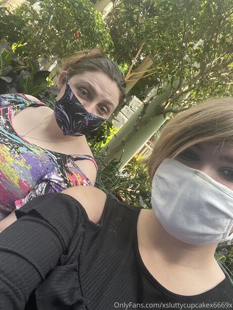 Xsluttycupcakex6669x star nude gallery