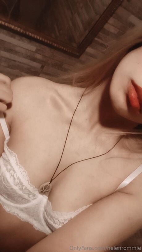 Helenrommie high quality model photo