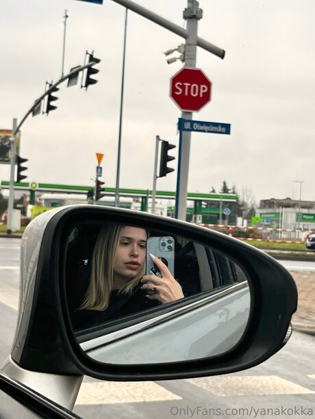 Yanakokka model art photos