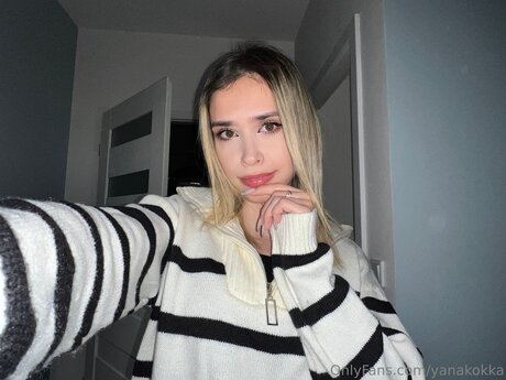 Yanakokka model hot picture