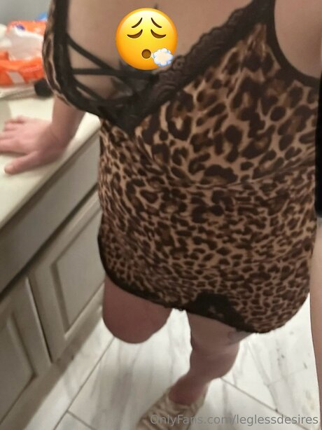 Leglessdesires sexy star picture