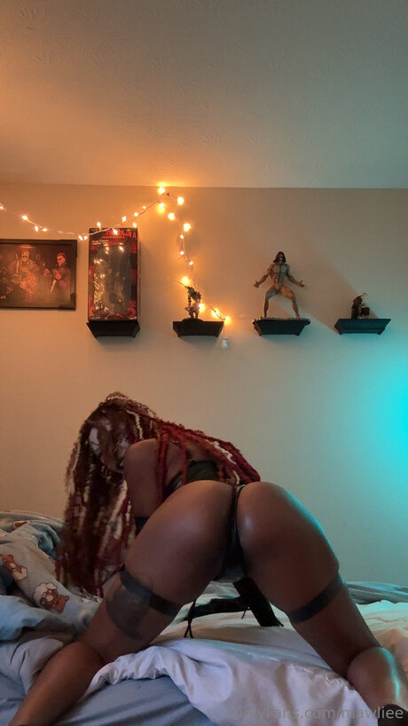 Mawliee star pornographic photos